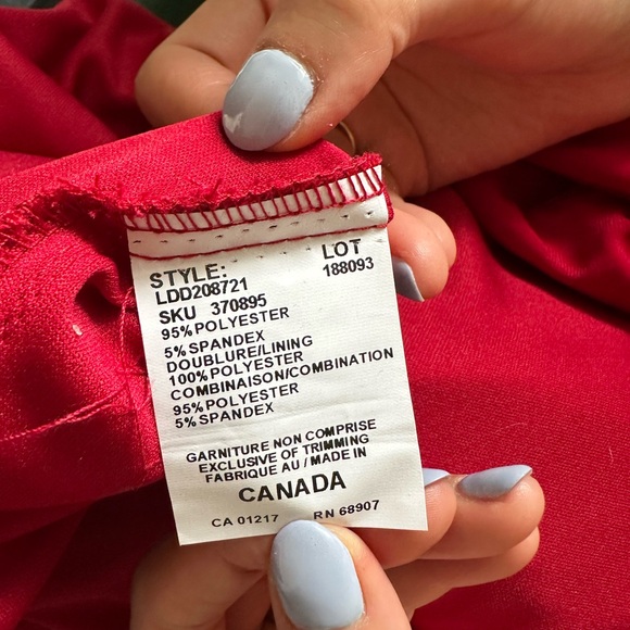 Le Chateau Halter Neck Dress with Front Slit - Picture 8 of 8